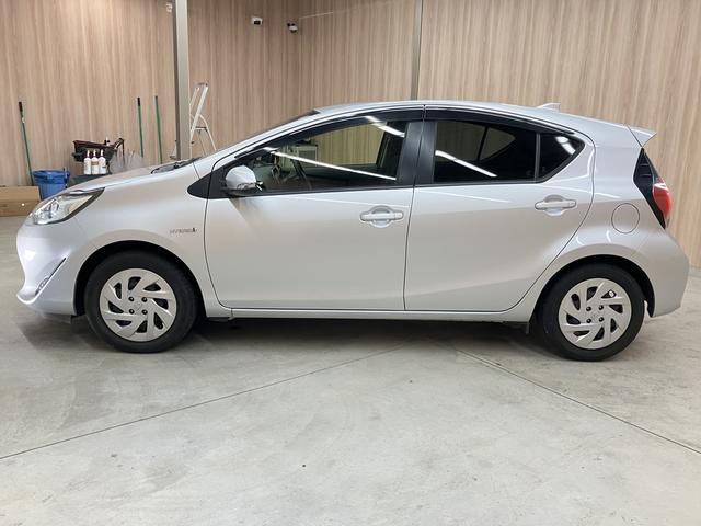 アクア S OBD診断済/法定点検整備済/後期型/セーフティセンス/プリクラッシュセーフティ/スマートエントリーパッケージ/オートライト/LEDヘッドランプ/ビューティーパッケージ/純正ナビ/地デジ/ワンオーナー(46枚目)