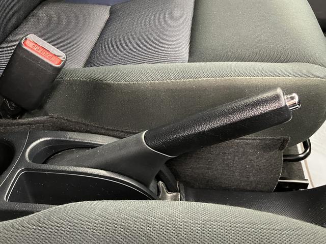 アクア S OBD診断済/法定点検整備済/後期型/セーフティセンス/プリクラッシュセーフティ/スマートエントリーパッケージ/オートライト/LEDヘッドランプ/ビューティーパッケージ/純正ナビ/地デジ/ワンオーナー(79枚目)