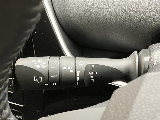 プリウス Sセーフティプラス OBD診断済/法定点検整備済/純正オプションナビ/地デジ/Bluetoothオーディオ/セーフティセンス/インテリジェントクリアランスソナー/シンプルインテリジェントパーキングアシスト/ワンオーナー(70枚目)