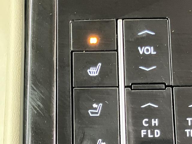 クラウンハイブリッド G OBD診断済/法定点検整備済/4本新品タイヤ交換済/レザーシートパッケージ/セーフティパッケージプラス/リアサポートパッケージ/ETC2.0ユニット/シートベンチレーション/後席シートヒーター(16枚目)