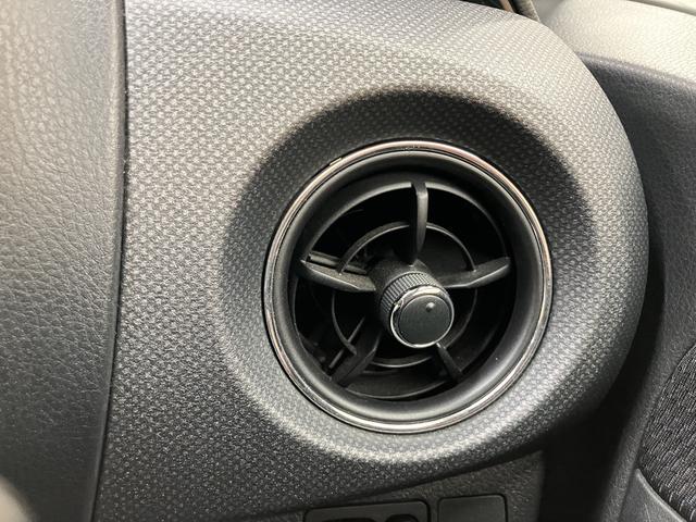 ヴィッツ １．０Ｆ　ＬＥＤエディション　ＯＢＤ診断済／法定点検整備済／４本新品タイヤ／純正ナビ／地デジ／セーフティセンスＣ／プリクラッシュセーフティ／ナビレディセット／フロントフォグランプ／ＥＴＣ／バックカメラ／ＬＥＤヘッド／ワンオーナー（71枚目）