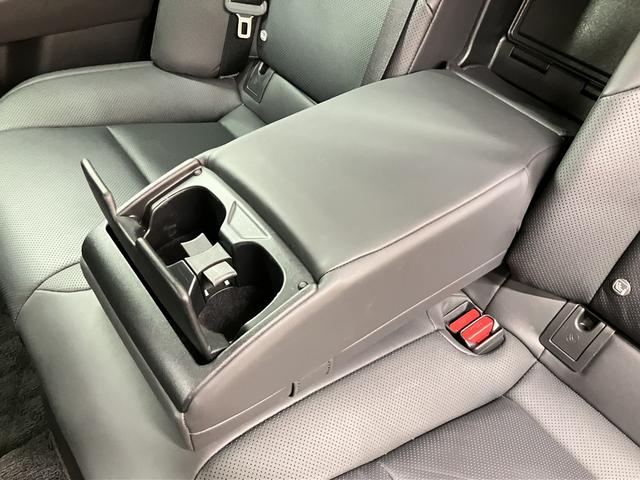 クラウンクロスオーバー Gレザーパッケージ OBD診断済/法定点検整備済/ドライバーサポートパッケージ1/カメラ付ドアミラー/ドライブレコーダー/パーキングサポートブレーキ/パノラミックビューモニター/セーフティセンス/ブラック革シート(63枚目)