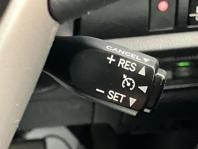 ヴォクシー Ｘ　ＯＢＤ診断済／法定点検整備済／セーフティセンス／プリクラッシュセーフティシステム／レーンディパーチャーアラート／スマートエントリーシステム／純正オプションナビ／地デジ／クルーズコントロール（16枚目）