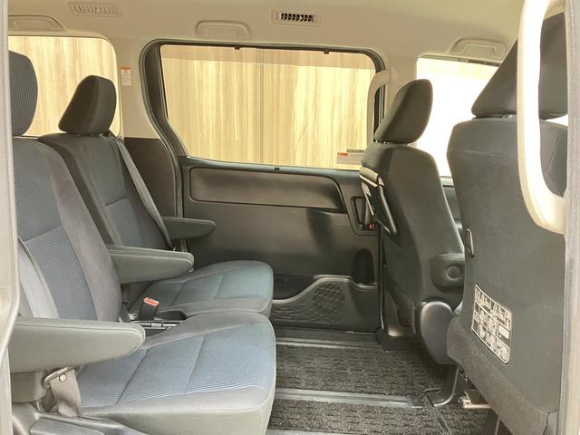 ヴォクシー Ｘ　ＯＢＤ診断済／法定点検整備済／セーフティセンス／プリクラッシュセーフティシステム／レーンディパーチャーアラート／スマートエントリーシステム／純正オプションナビ／地デジ／クルーズコントロール（34枚目）