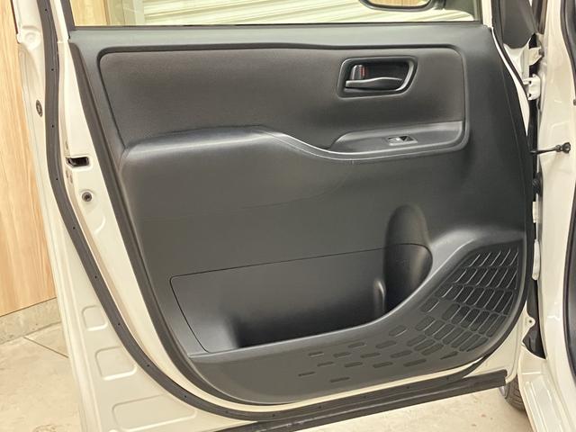 ヴォクシー Ｘ　ＯＢＤ診断済／法定点検整備済／セーフティセンス／プリクラッシュセーフティシステム／レーンディパーチャーアラート／スマートエントリーシステム／純正オプションナビ／地デジ／クルーズコントロール（63枚目）