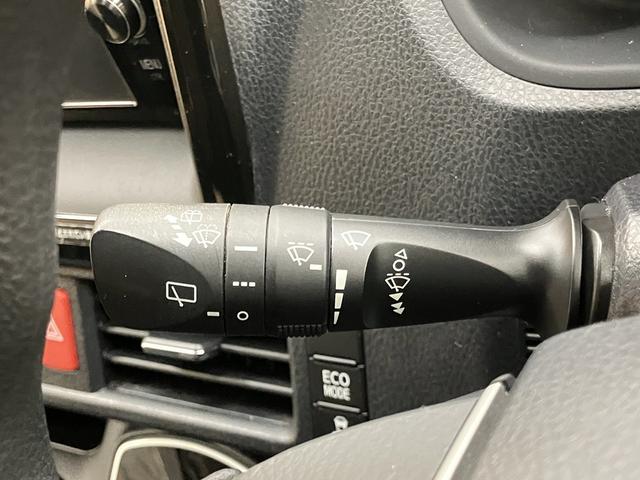 ヴォクシー Ｘ　ＯＢＤ診断済／法定点検整備済／セーフティセンス／プリクラッシュセーフティシステム／レーンディパーチャーアラート／スマートエントリーシステム／純正オプションナビ／地デジ／クルーズコントロール（67枚目）