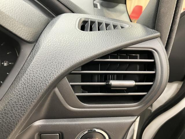 ヴォクシー Ｘ　ＯＢＤ診断済／法定点検整備済／セーフティセンス／プリクラッシュセーフティシステム／レーンディパーチャーアラート／スマートエントリーシステム／純正オプションナビ／地デジ／クルーズコントロール（72枚目）