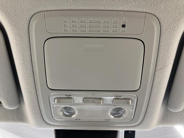 ヴォクシー Ｘ　ＯＢＤ診断済／法定点検整備済／セーフティセンス／プリクラッシュセーフティシステム／レーンディパーチャーアラート／スマートエントリーシステム／純正オプションナビ／地デジ／クルーズコントロール（75枚目）