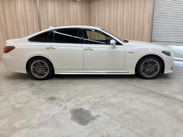 クラウンハイブリッド ＲＳアドバンス　ＯＢＤ診断済／法定点検整備済／４本新品タイヤ交換済／レザーシートパッケージ／ブラック革シート／シートベンチレーション／セーフティパッケージプラス／パノラミックビューモニター／パーキングアシスト２（70枚目）