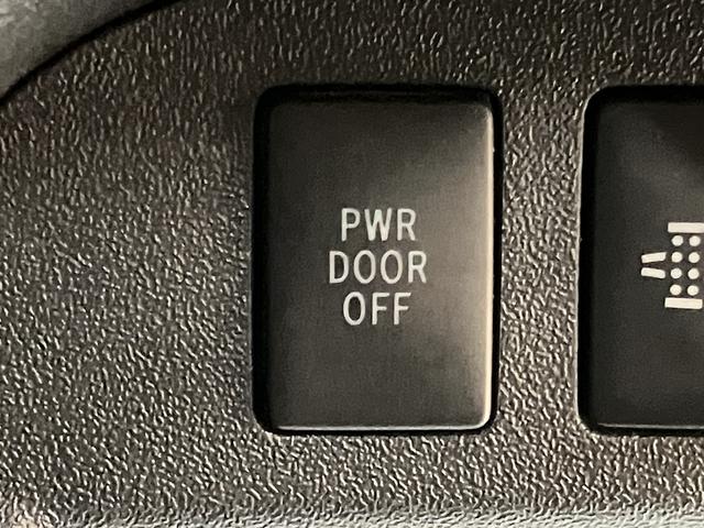 ハイエースバン スーパーＧＬ　ダークプライムＩＩ　ＯＢＤ診断済／法定点検整備済／後期型／ベッドキット／バックモニター内蔵インナーミラー／インテリジェントクリアランスソナー／両側パワースライドドア／ＡＣ１００Ｖ電源／セーフティセンス／ワンオーナー（10枚目）