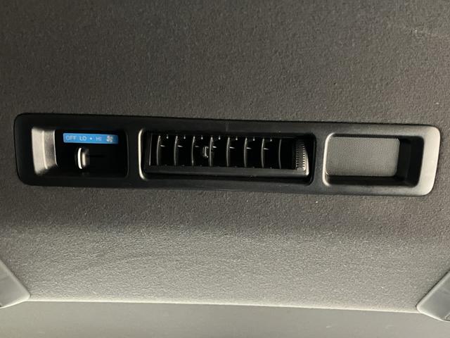 ハイエースバン スーパーＧＬ　ダークプライムＩＩ　ＯＢＤ診断済／法定点検整備済／後期型／ベッドキット／バックモニター内蔵インナーミラー／インテリジェントクリアランスソナー／両側パワースライドドア／ＡＣ１００Ｖ電源／セーフティセンス／ワンオーナー（50枚目）