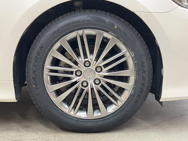 クラウンハイブリッド ロイヤルサルーン OBD診断済/法定点検整備済/後期型/4本新品タイヤ交換済/クリアランスソナー/バックソナー/17インチアルミホイール/クルーズコントロール/パワーシート/シートヒーター(8枚目)