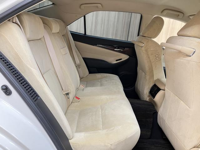 クラウンハイブリッド ロイヤルサルーン OBD診断済/法定点検整備済/後期型/4本新品タイヤ交換済/クリアランスソナー/バックソナー/17インチアルミホイール/クルーズコントロール/パワーシート/シートヒーター(40枚目)