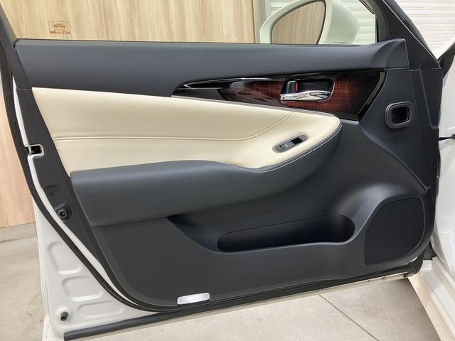 クラウンハイブリッド ロイヤルサルーン OBD診断済/法定点検整備済/後期型/4本新品タイヤ交換済/クリアランスソナー/バックソナー/17インチアルミホイール/クルーズコントロール/パワーシート/シートヒーター(64枚目)