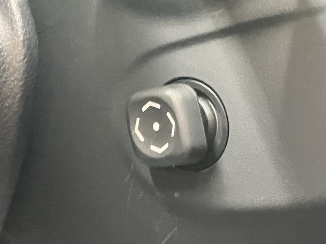 ＲＣ ＲＣ３００ｈ　Ｆスポーツ　ＯＢＤ診断済／法定点検整備済／角型ＬＥＤヘッドランプ／ムーンルーフ／プリクラッシュセーフティシステムセット／ブレーキ制御付レーダークルーズコントロール／ブラインドスポットモニター／革シート／ワンオーナ（72枚目）