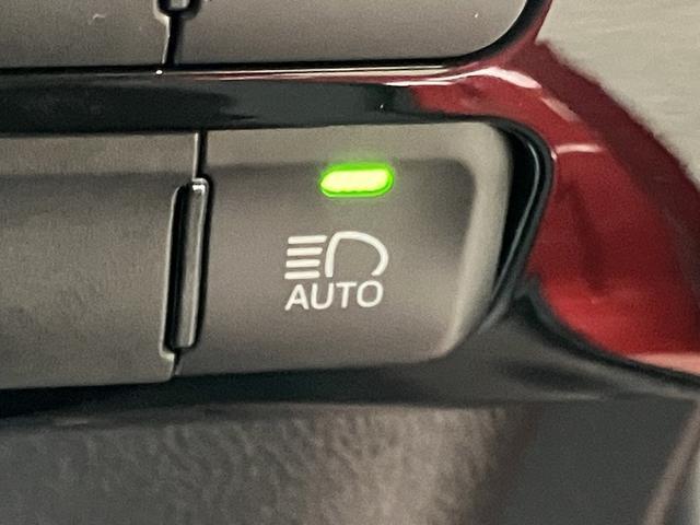 プリウス Ｓツーリングセレクション　ＯＢＤ診断済／法定点検整備済／４本新品タイヤ交換済／セーフティセンスＰ／プリクラッシュセーフティ／レーダークルーズコントロール／ＩＴＳコネクト／純正ナビ／ナビレディセット／ＬＥＤフロントフォグランプ（11枚目）