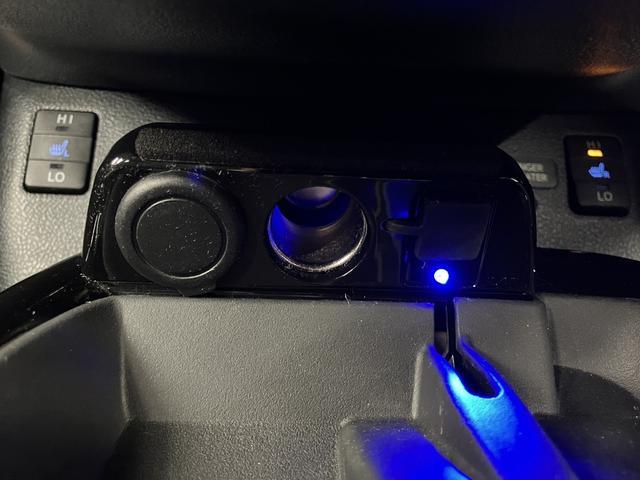 プリウス Ａプレミアム　ツーリングセレクション　ＯＢＤ診断済／法定点検整備済／４本新品タイヤ交換済／純正オプションナビ／ナビレディセット／地デジ／セーフティセンス／ブラインドスポットモニター／シンプルインテリジェントパーキングアシスト／革シート（16枚目）