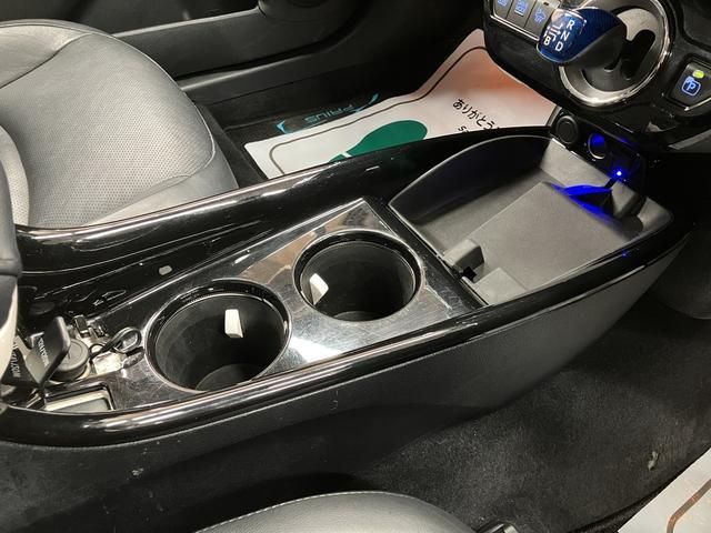 プリウス Ａプレミアム　ツーリングセレクション　ＯＢＤ診断済／法定点検整備済／４本新品タイヤ交換済／純正オプションナビ／ナビレディセット／地デジ／セーフティセンス／ブラインドスポットモニター／シンプルインテリジェントパーキングアシスト／革シート（21枚目）
