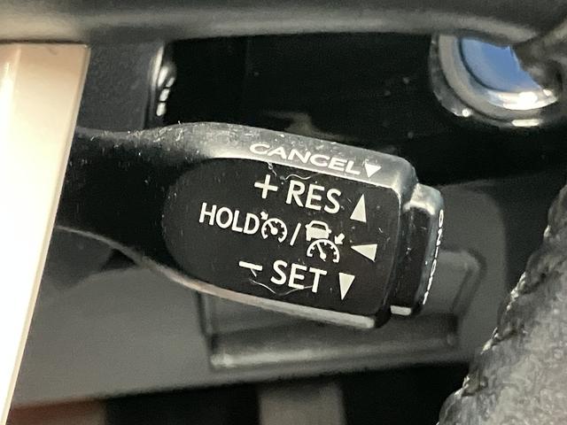 プリウス Ａプレミアム　ツーリングセレクション　ＯＢＤ診断済／法定点検整備済／４本新品タイヤ交換済／純正オプションナビ／ナビレディセット／地デジ／セーフティセンス／ブラインドスポットモニター／シンプルインテリジェントパーキングアシスト／革シート（25枚目）