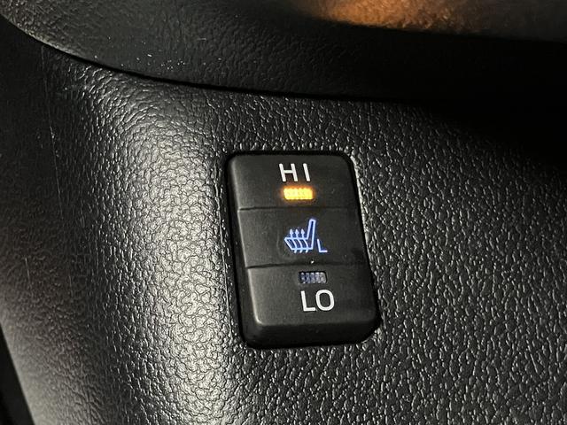 プリウス Ａプレミアム　ツーリングセレクション　ＯＢＤ診断済／法定点検整備済／４本新品タイヤ交換済／純正オプションナビ／ナビレディセット／地デジ／セーフティセンス／ブラインドスポットモニター／シンプルインテリジェントパーキングアシスト／革シート（39枚目）