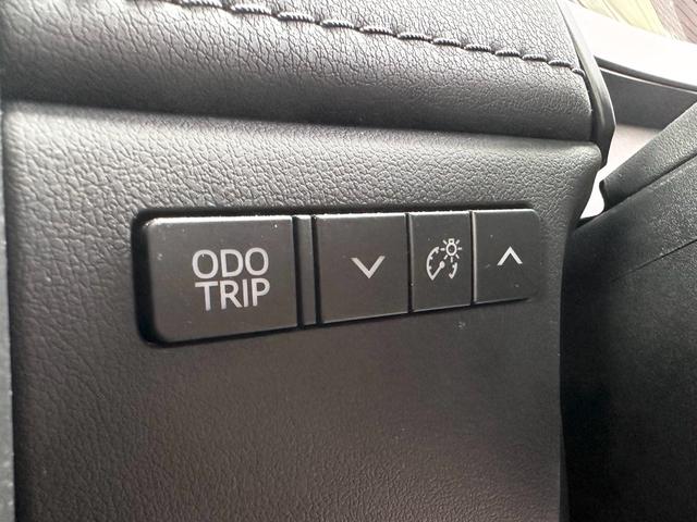 アルファードハイブリッド エグゼクティブラウンジ 法人ワンオーナー 自社ユーザー買取車1年無制限距離保証付 送迎車使用歴(24枚目)