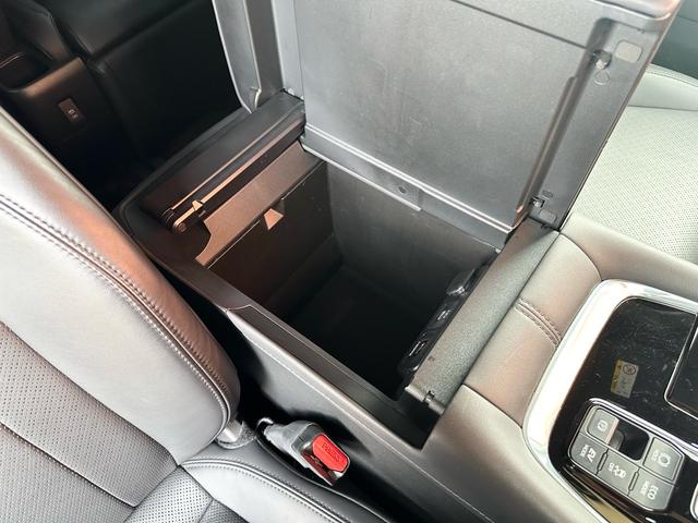 アルファードハイブリッド エグゼクティブラウンジ 法人ワンオーナー 自社ユーザー買取車1年無制限距離保証付 送迎車使用歴(51枚目)