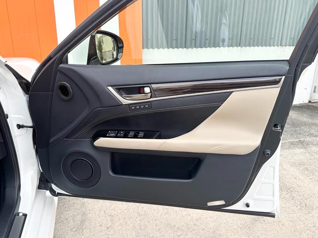 ＧＳ ＧＳ３００ｈ　バージョンＬ　１年無制限距離保証付　自社ユーザー買取車（10枚目）