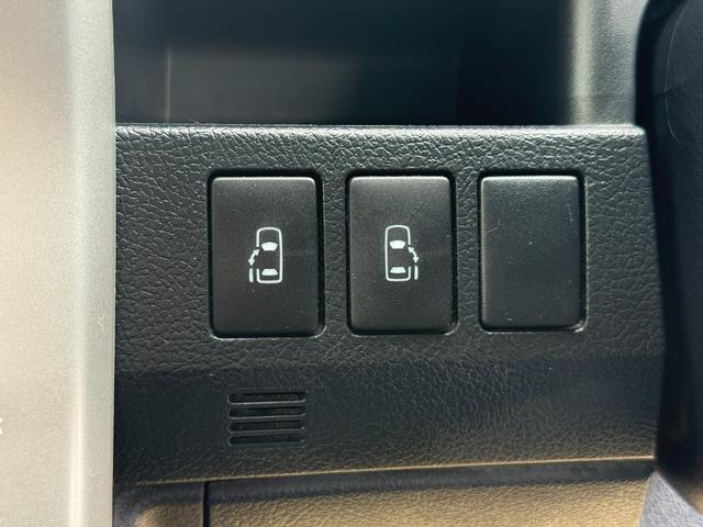 ノア Ｘ　スペシャルエディション　純正ナビ　バックカメラ　フリップダウンモニター　Ｂｌｕｅｔｏｏｔｈ　両側パワースライドドア　ＥＴＣ　キーレス　スマートキー　オートライト　ウォークスルー　デュアルエアコン（29枚目）