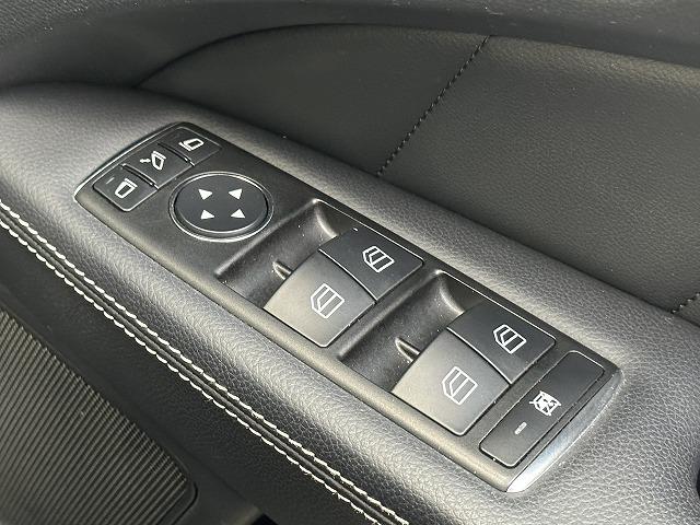 CLS220 ブルーテック AMGライン サンルーフ 黒革シート HDDナビ 全方位カメラ フルセグTV アダプティブクルーズコントロール シートヒーター メモリー付パワーシート LEDヘッドライト 純正19インチアルミ ETC(38枚目)