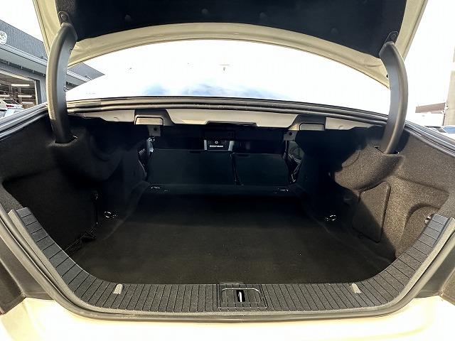 CLS220 ブルーテック AMGライン サンルーフ 黒革シート HDDナビ 全方位カメラ フルセグTV アダプティブクルーズコントロール シートヒーター メモリー付パワーシート LEDヘッドライト 純正19インチアルミ ETC(75枚目)