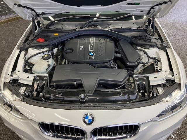 ３シリーズ ３２０ｄ　Ｍ　Ｓｐｏｒｔ　ＨＤＤナビ　ＬＥＤヘッドランプ　レーダークルーズコントロール　ＥＴＣ　レーンキープアシスト　純正１８インチアルミ　オートライト　バックカメラ　クリアランスソナー　ＡＵＸ　スマートキープッシュスタート（19枚目）