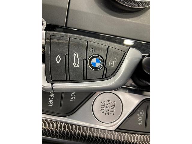 ３シリーズ ３２０ｉ　Ｍ　Ｓｐｏｒｔ　メーカーナビ　バックカメラ　レーダークルーズコントロール　ＬＥＤヘッドランプ　クリアランスソナー　　パワーシート　パワーバックドア　ブラインドスポットモニター　ヘッドアップディスプレイ　ＥＴＣ（40枚目）