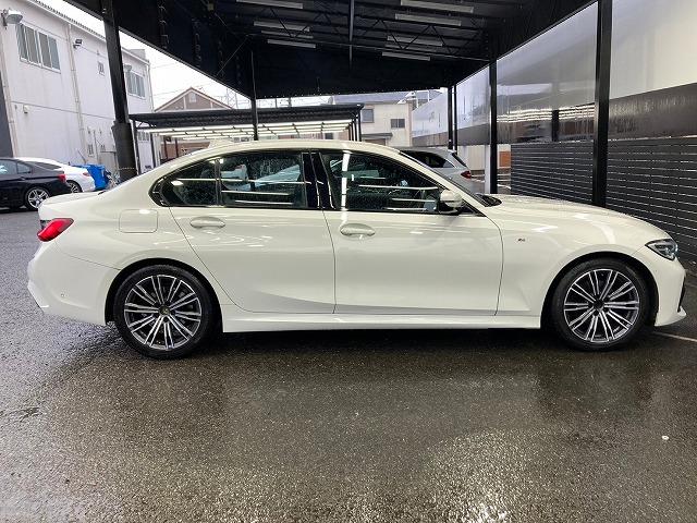 ３シリーズ ３２０ｉ　Ｍ　Ｓｐｏｒｔ　メーカーナビ　バックカメラ　レーダークルーズコントロール　ＬＥＤヘッドランプ　クリアランスソナー　　パワーシート　パワーバックドア　ブラインドスポットモニター　ヘッドアップディスプレイ　ＥＴＣ（76枚目）