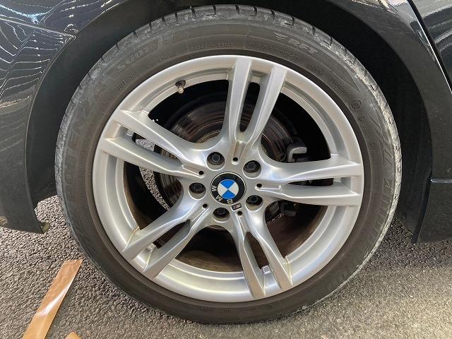 ３２０ｄ　Ｍ　Ｓｐｏｒｔ　メーカーナビ　Ｂｌｕｅｔｏｏｔｈ　クルーズコントロール　ＥＴＣ　純正１８インチアルミ　ＰＯＴＥＮＺＡ２５５／４０Ｒ１８　ＨＩＤヘッドライト　　オートエアコン　ＵＳＢポート　ＡＵＸ　バックカメラ(23枚目)