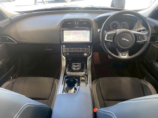 ＸＥ ＸＥ　Ｒ－スポーツ　メリディアンサウンド／レーダークルーズコントロール／レーンキープアシスト／ブラインドスポットモニター／パワーシート／シートメモリー／黒ホイール／フルゼグ／Ｂｌｕｅｔｏｏｔｈ／ＡＣＣ／ＢＳＭ（46枚目）