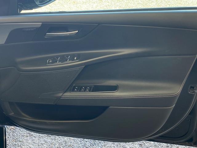 ＸＥ ＸＥ　Ｒ－スポーツ　メリディアンサウンド／レーダークルーズコントロール／レーンキープアシスト／ブラインドスポットモニター／パワーシート／シートメモリー／黒ホイール／フルゼグ／Ｂｌｕｅｔｏｏｔｈ／ＡＣＣ／ＢＳＭ（57枚目）