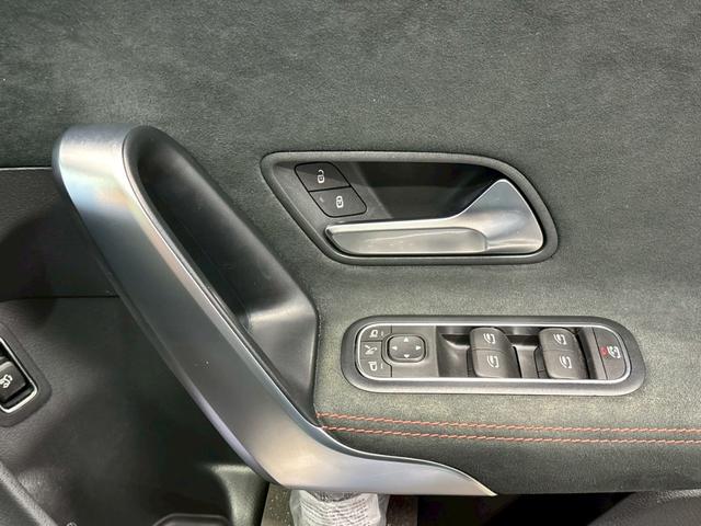 ＣＬＡクラス シューティングブレーク ＣＬＡ２００ｄ　シューティングブレーク　ＡＭＧライン　サンルーフ／全方位カメラ／ＨＵＤ／ＢＳＭ／ＡＣＣ／レーダーセーフティＰＫＧ／レーダークルーズコントロール／ヘッドアップディスプレイ／ブラインドスポット／シートヒーター／マルチビームＬＥＤ（25枚目）