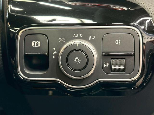 ＣＬＡクラス シューティングブレーク ＣＬＡ２００ｄ　シューティングブレーク　ＡＭＧライン　サンルーフ／全方位カメラ／ＨＵＤ／ＢＳＭ／ＡＣＣ／レーダーセーフティＰＫＧ／レーダークルーズコントロール／ヘッドアップディスプレイ／ブラインドスポット／シートヒーター／マルチビームＬＥＤ（49枚目）