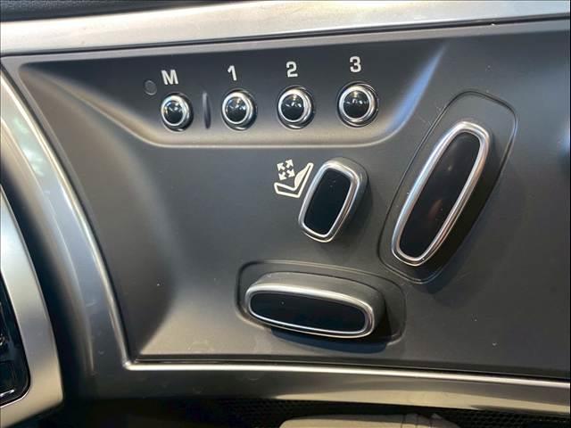 Fタイプ R-ダイナミック クーペ P300 メリディアンサウンド/AppleCarPlay/オプション20インチアルミ/電動リアゲート/LEDヘッド/アクティブエグゾースト/ラゲッジリッドスポイラー/クライメートパック/インタラクティブ(7枚目)