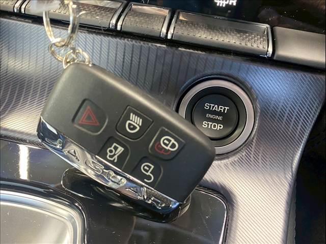 Fタイプ R-ダイナミック クーペ P300 メリディアンサウンド/AppleCarPlay/オプション20インチアルミ/電動リアゲート/LEDヘッド/アクティブエグゾースト/ラゲッジリッドスポイラー/クライメートパック/インタラクティブ(10枚目)
