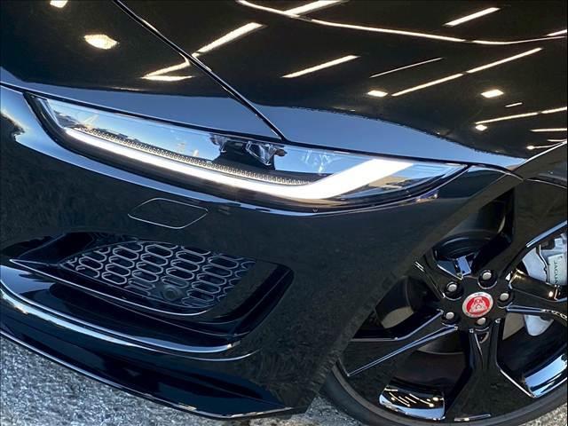 Fタイプ R-ダイナミック クーペ P300 メリディアンサウンド/AppleCarPlay/オプション20インチアルミ/電動リアゲート/LEDヘッド/アクティブエグゾースト/ラゲッジリッドスポイラー/クライメートパック/インタラクティブ(20枚目)