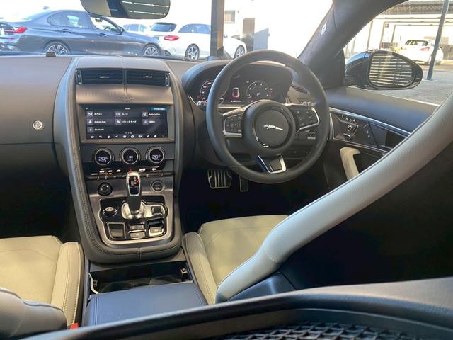 Fタイプ R-ダイナミック クーペ P300 メリディアンサウンド/AppleCarPlay/オプション20インチアルミ/電動リアゲート/LEDヘッド/アクティブエグゾースト/ラゲッジリッドスポイラー/クライメートパック/インタラクティブ(49枚目)