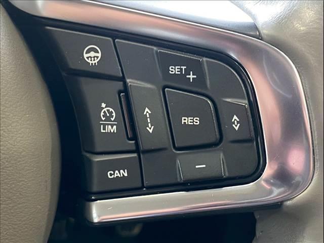 XE XE プレステージ AppleCarPlay/ワンオーナー/メリディアンサウンド/ブラックパック/レーダークルコン/シートヒーター/シートメモリー/パワーシート/白革シート/純正黒ホイール/ACC/BSM/スマートキー(8枚目)