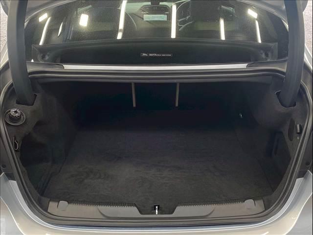 XE XE プレステージ AppleCarPlay/ワンオーナー/メリディアンサウンド/ブラックパック/レーダークルコン/シートヒーター/シートメモリー/パワーシート/白革シート/純正黒ホイール/ACC/BSM/スマートキー(18枚目)