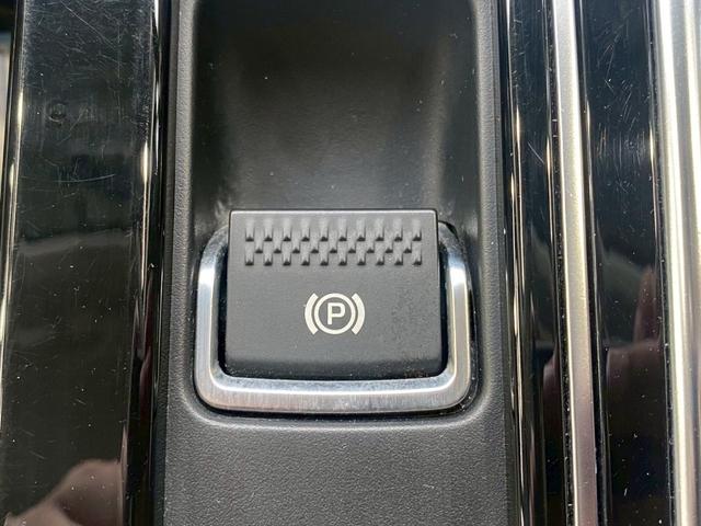 XE XE プレステージ AppleCarPlay/ワンオーナー/メリディアンサウンド/ブラックパック/レーダークルコン/シートヒーター/シートメモリー/パワーシート/白革シート/純正黒ホイール/ACC/BSM/スマートキー(26枚目)