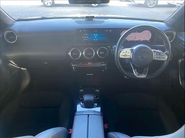 Aクラス A180 スタイル AMGライン レーダークルーズコントロール/ブラインドスポットモニター/シートヒーター/パワーシート/シートメモリー/レーンキープアシスト/レーンチェンジアシスト/スマートキー/ACC/BSM/フルセグTV(2枚目)