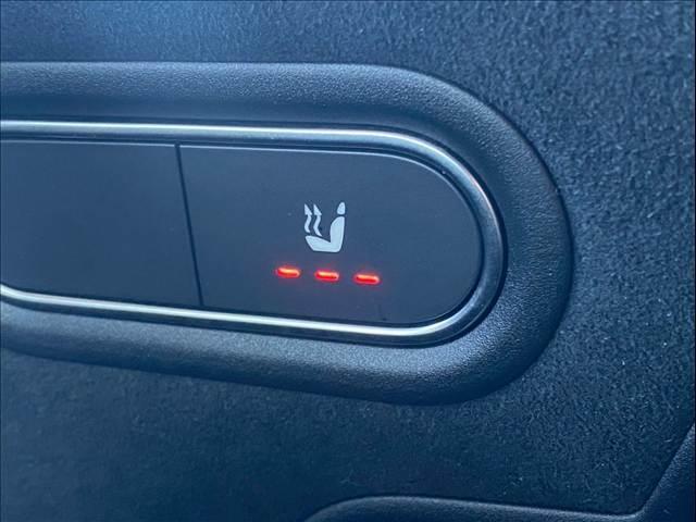 Aクラス A180 スタイル AMGライン レーダークルーズコントロール/ブラインドスポットモニター/シートヒーター/パワーシート/シートメモリー/レーンキープアシスト/レーンチェンジアシスト/スマートキー/ACC/BSM/フルセグTV(10枚目)