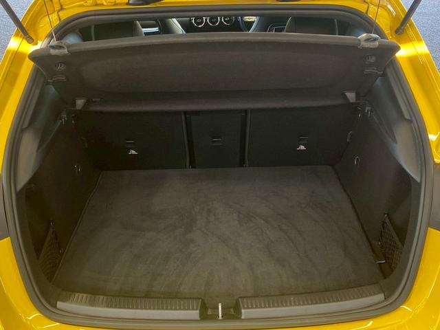 Aクラス A180 スタイル AMGライン レーダークルーズコントロール/ブラインドスポットモニター/シートヒーター/パワーシート/シートメモリー/レーンキープアシスト/レーンチェンジアシスト/スマートキー/ACC/BSM/フルセグTV(42枚目)
