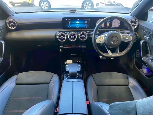 CLAクラス CLA200d AMGライン レーダークルーズコントロール/ブラインドスポットモニター/シートヒーター/パワーシート/シートメモリー/レーンキープアシスト/レーンチェンジアシスト/スマートキー/ACC/BSM/フルセグTV(3枚目)