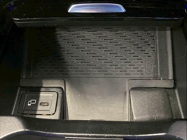 CLAクラス CLA200d AMGライン レーダークルーズコントロール/ブラインドスポットモニター/シートヒーター/パワーシート/シートメモリー/レーンキープアシスト/レーンチェンジアシスト/スマートキー/ACC/BSM/フルセグTV(10枚目)